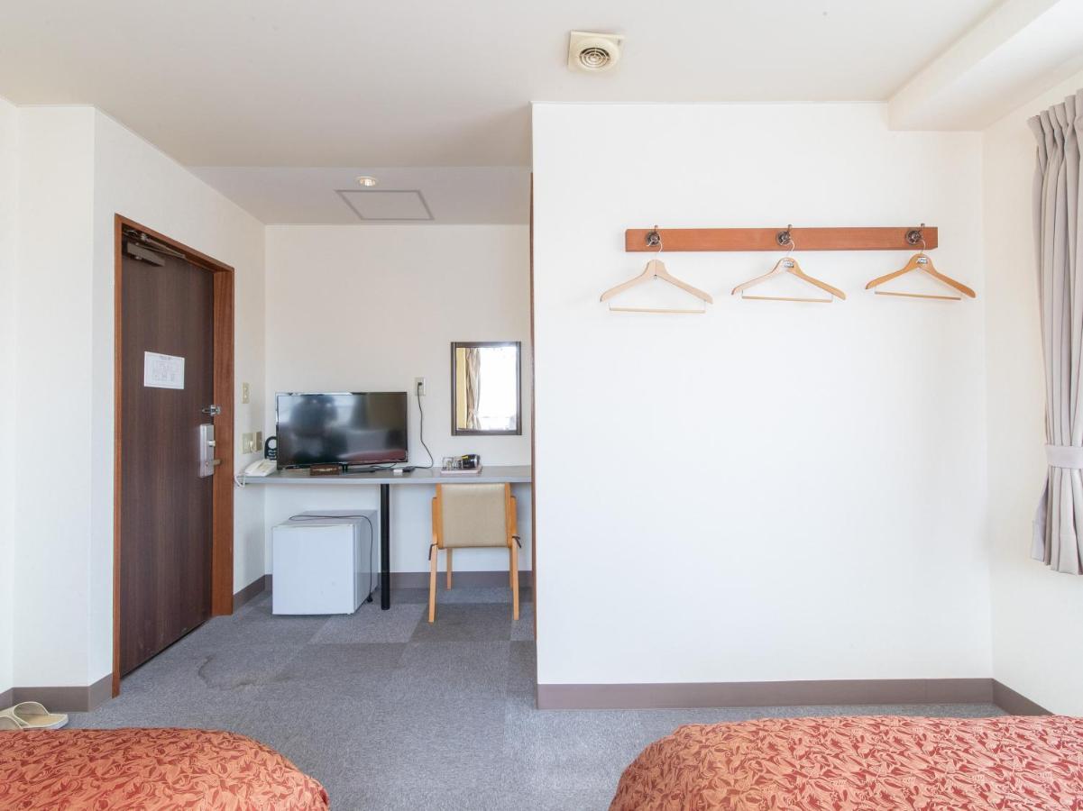 Tabist Rays Hotel Yakata Миядзаки Екстериор снимка